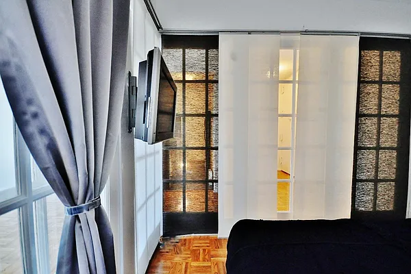 Rented by Corcoran | media 27