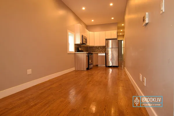 Rented by null | media 10