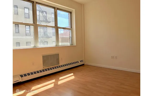 Rented by Douglas Elliman | media 19