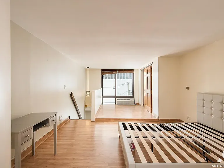 1221 N Dearborn St #207N — Photo 8