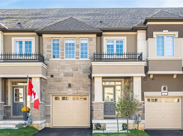 305 Garner Rd W #102, Hamilton, ON L9G 3K9