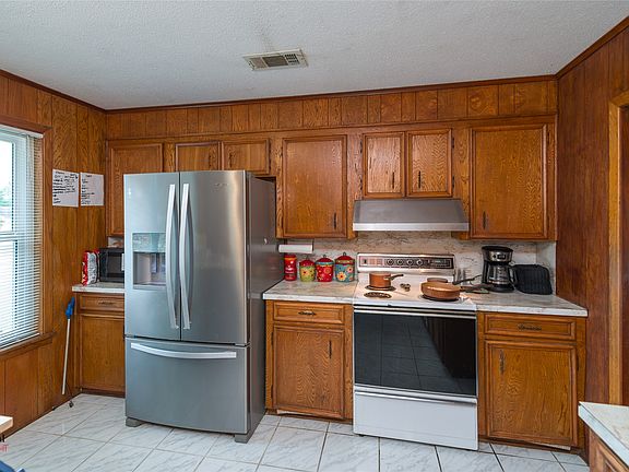 3rd image of 518 Yale Pl