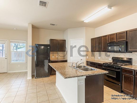 5th image of 1700 Atlantica St