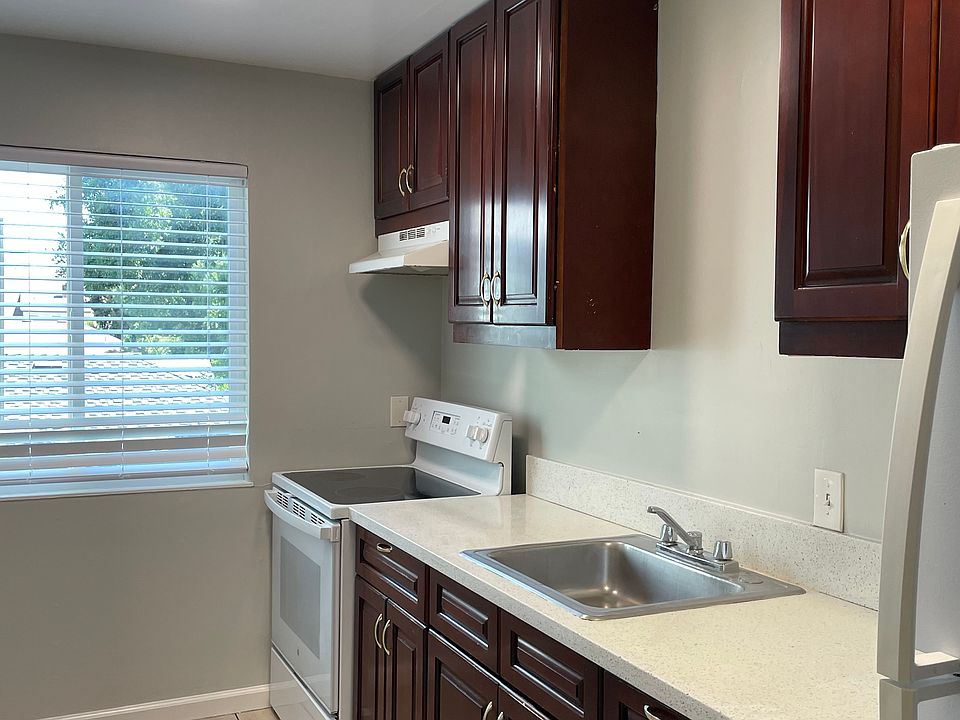 1st image of 544 N 4th St #16