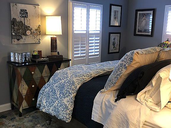4th image of 1247 Bristol Dr APT 1