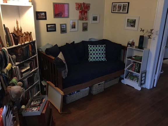 4th image of 1014 Willowbrook Dr #1