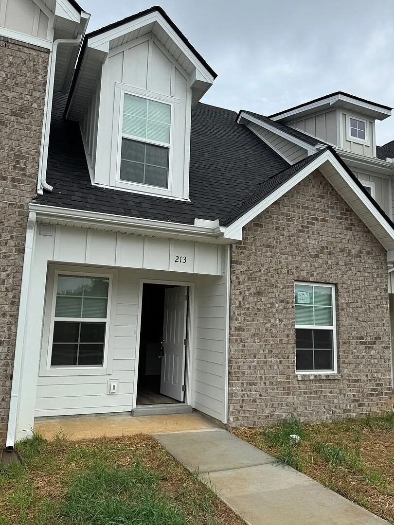 213 Mountaindale Drive Smyrna, TN 37167 — Photo 1