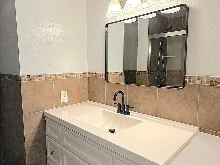 2429 W Settlers Way — Photo 14