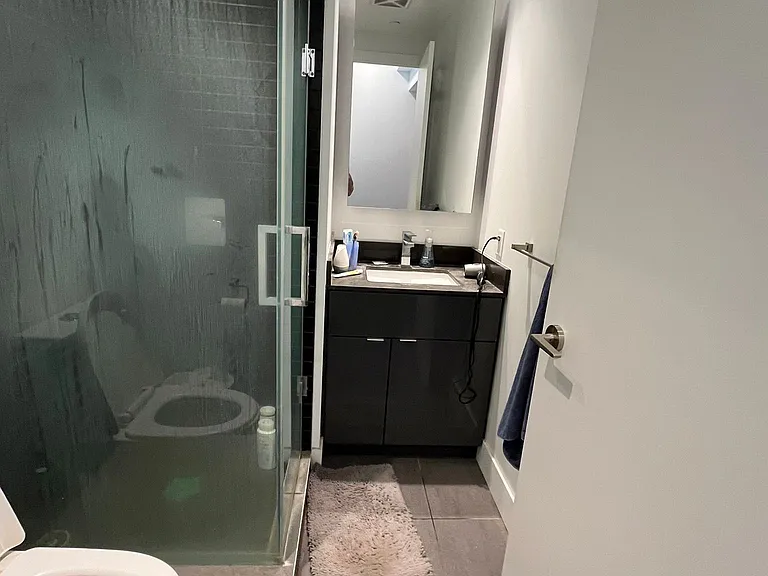 7 Grenville St #3401 — Photo 23