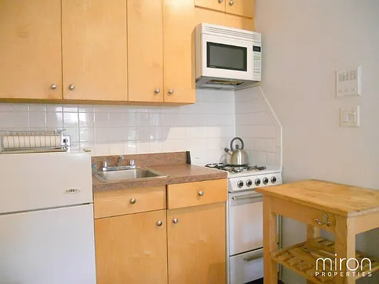Rented by Miron Properties | media 15