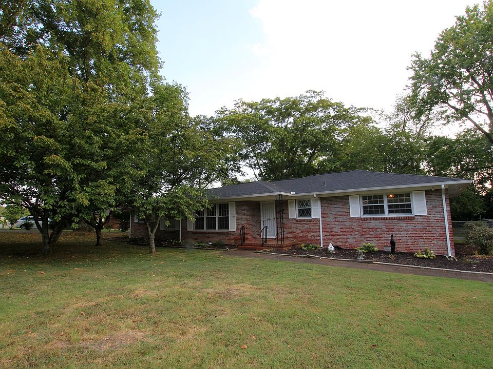 1st image of 414 Rushwood Dr