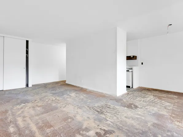 2928 West Fifth Street image 6 of 21