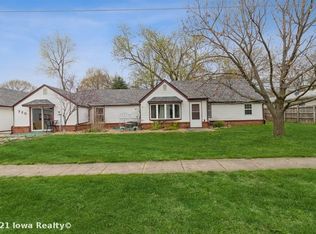 320 N 6th St, Carlisle, IA 50047