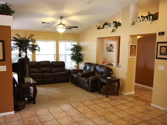 5th image of 701 Del Monte Dr