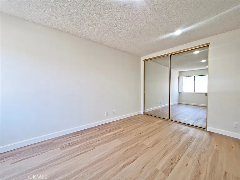 5345 White Oak Ave #G — Photo 19