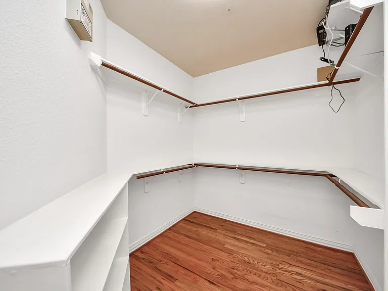 605 W Polk St #B — Photo 31
