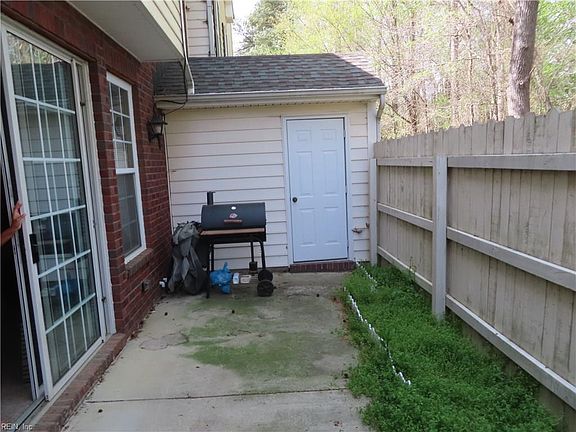 5th image of 5836 Ludington Dr