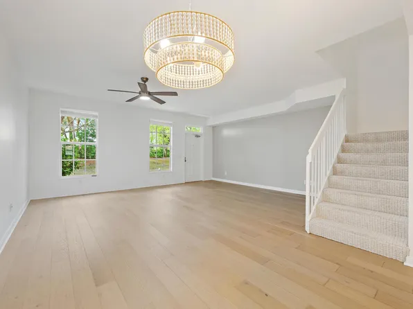 136 Ashley Ct, Jupiter, FL 33458