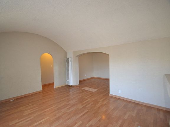 2nd image of 1420 W 90th St