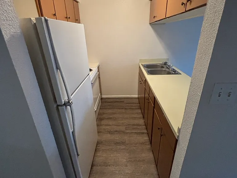 322 S Waco St #13 — Photo 2