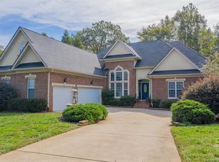 10532 Old Brassle Dr, Mint Hill, NC 28227