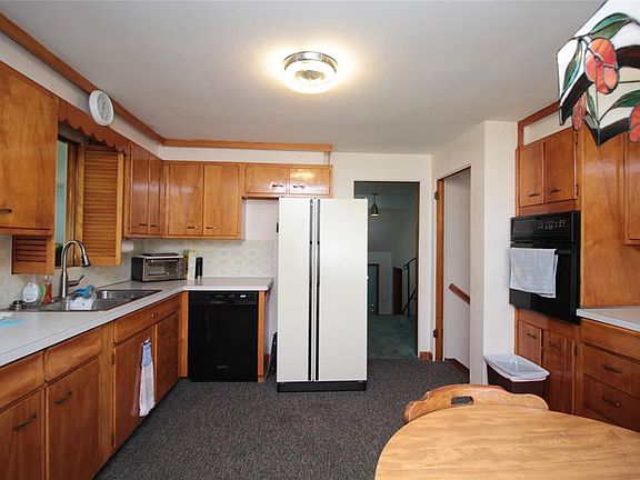 4th image of 905 Imperial Woods Dr