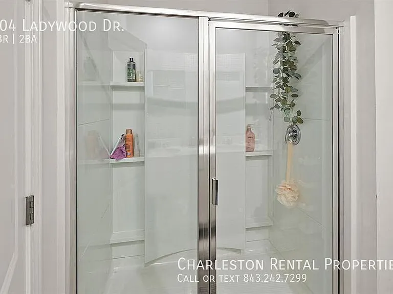 704 Ladywood Dr — Photo 14