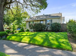 1806 N Watts St, Portland, OR 97217