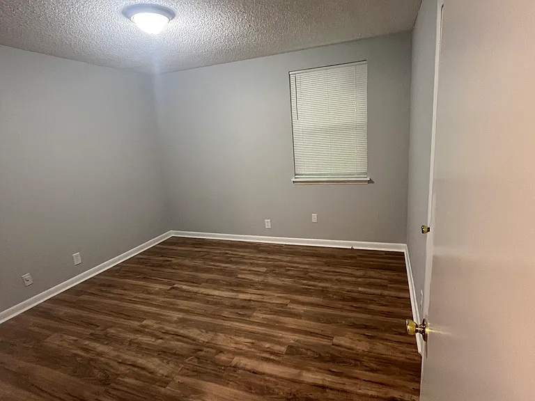 908 Trailwood Cir — Photo 7