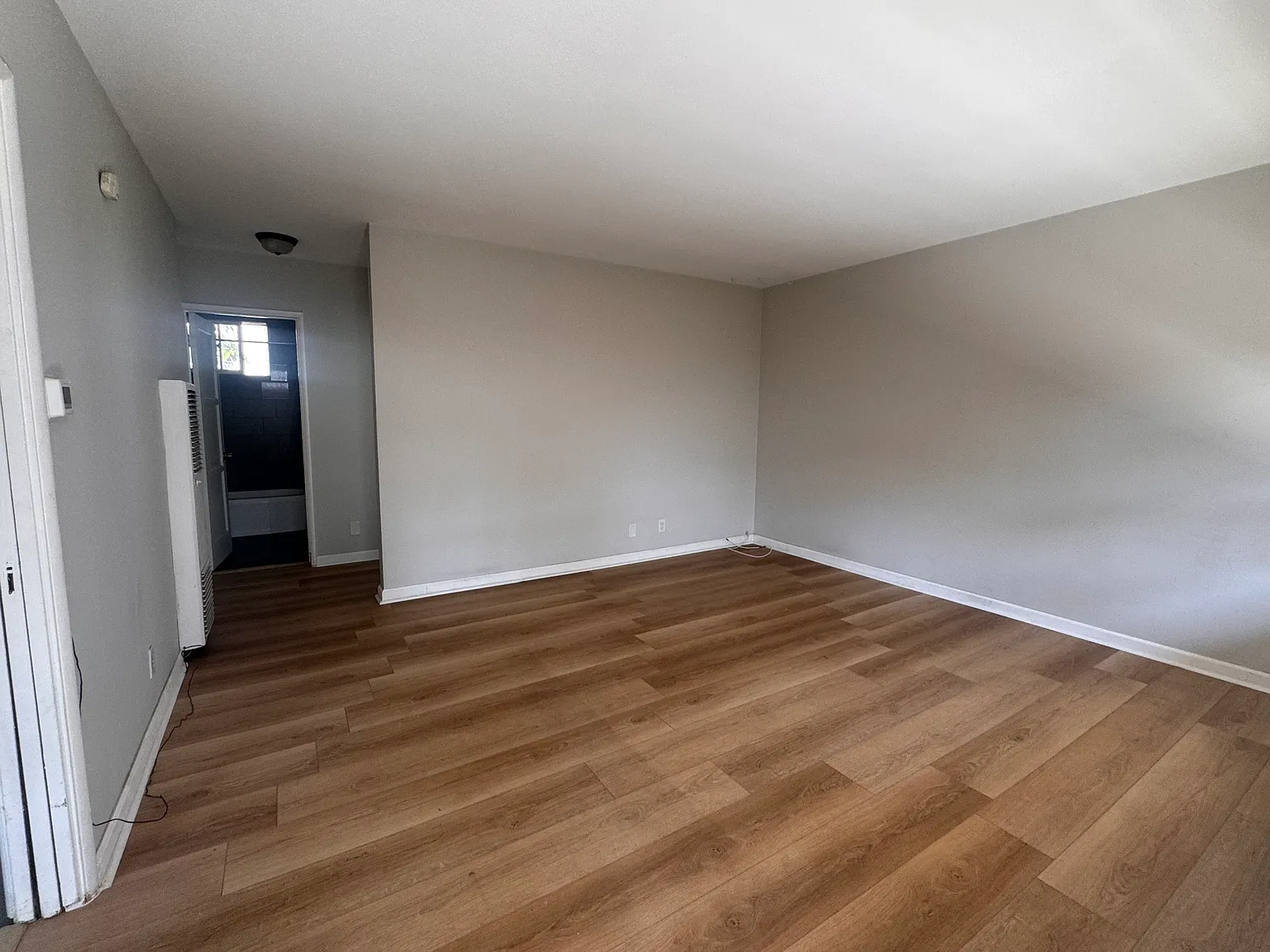 1 bed, 575 sqft, $2,595 — Photo 3