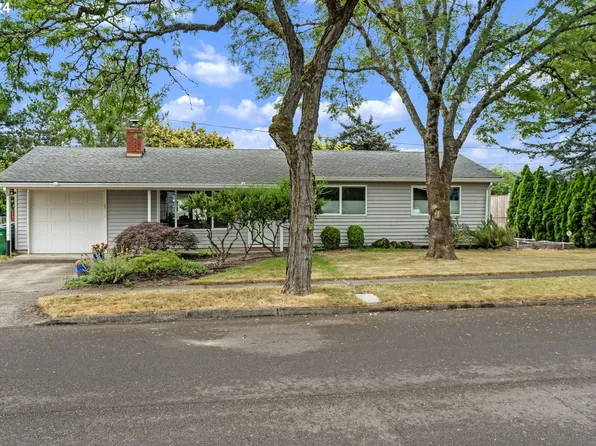 6720 SW Imperial Dr, Beaverton, OR 97008