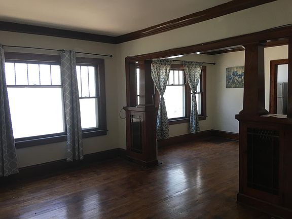 2nd image of 1307 22nd Ave NE #1