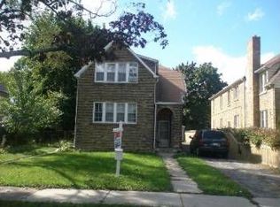1316 Chestnut St, Waukegan, IL 60085