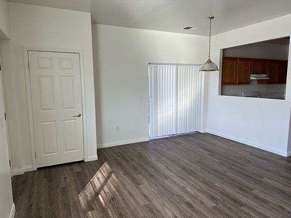 2nd image of 567 Yellow Meadow Ct #186