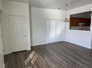 554 Yellow Meadow Ct APT A, Bakersfield, CA 93308