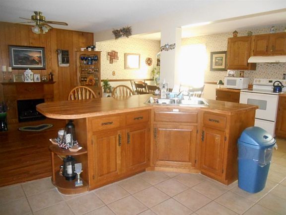 3rd image of 11 Kathleen St