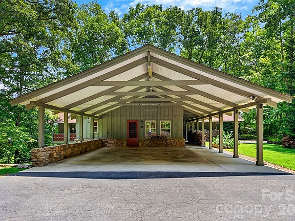 4th image of 760 Glenn Bridge Rd