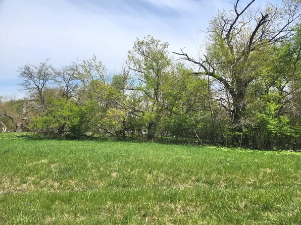 1494 Westover Dr, Varna, IL 61375