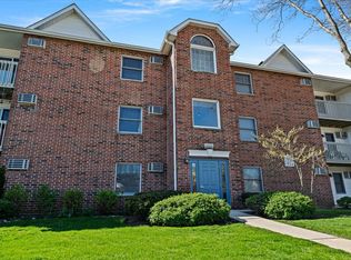 1352 Cunat Ct APT 3A, Lake In The Hills, IL 60156