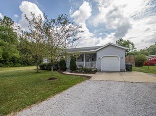 27301 Schady Rd, Olmsted Falls, OH 44138