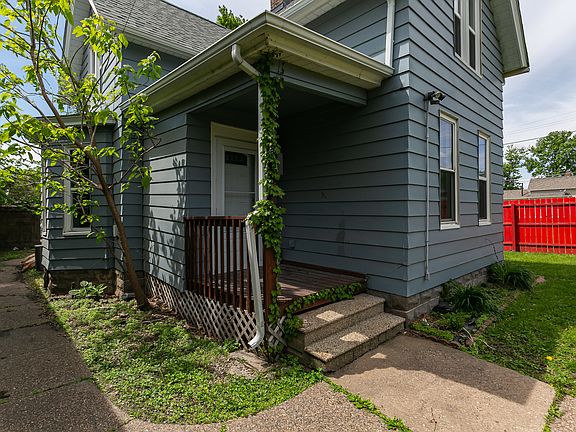 3rd image of 1545 W 2nd St