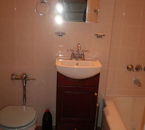 5th image of 414 Elmwood Ave APT 6H
