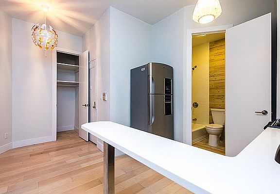 3rd image of 699 De Kalb Ave #8