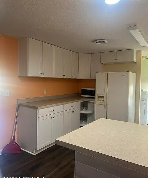 610 SW Nightingale St — Photo 5