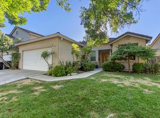 8261 Red Elk Dr, Elk Grove, CA 95758