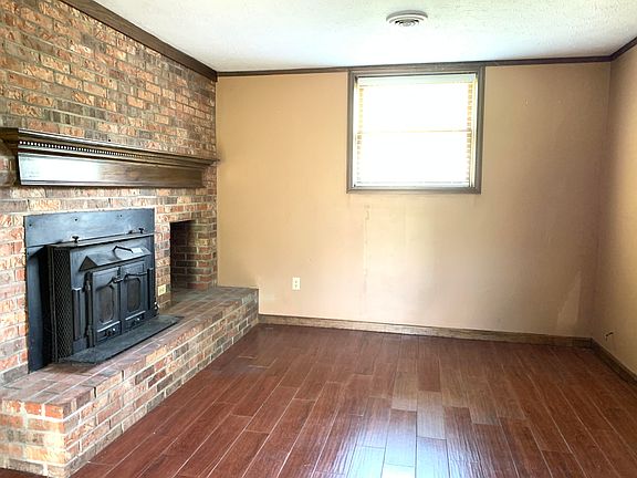 5th image of 162 Sequoia Dr
