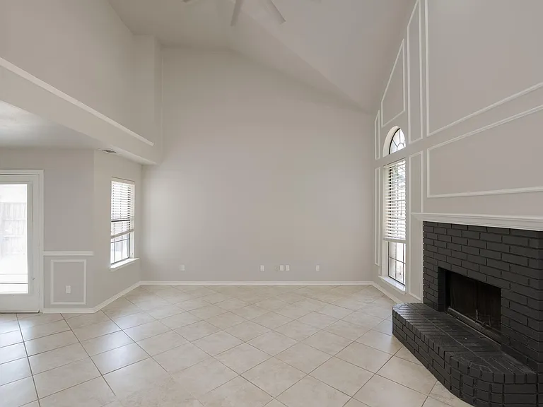 532 Lake Forest Dr — Photo 9