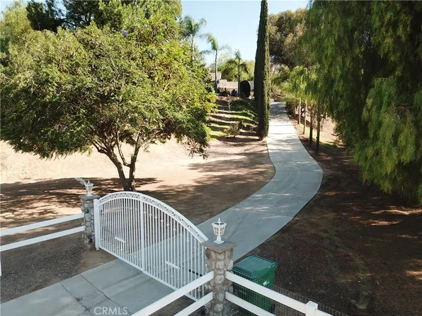 17371 Mockingbird Ave, Riverside, CA 92504