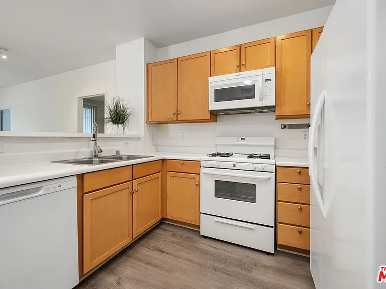 6400 Crescent Park E #217 — Photo 5