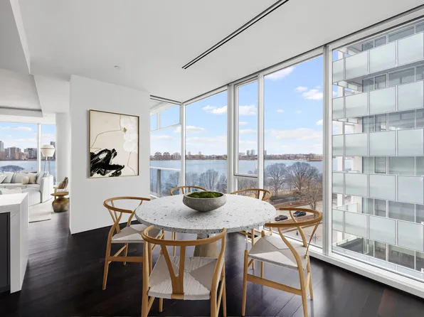 165 Charles Street 14 image 3 of 17